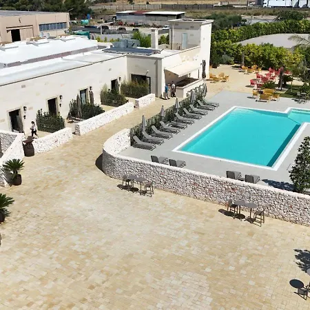 Hotel Masseria Acquasale - Relais & Restaurant 4*
